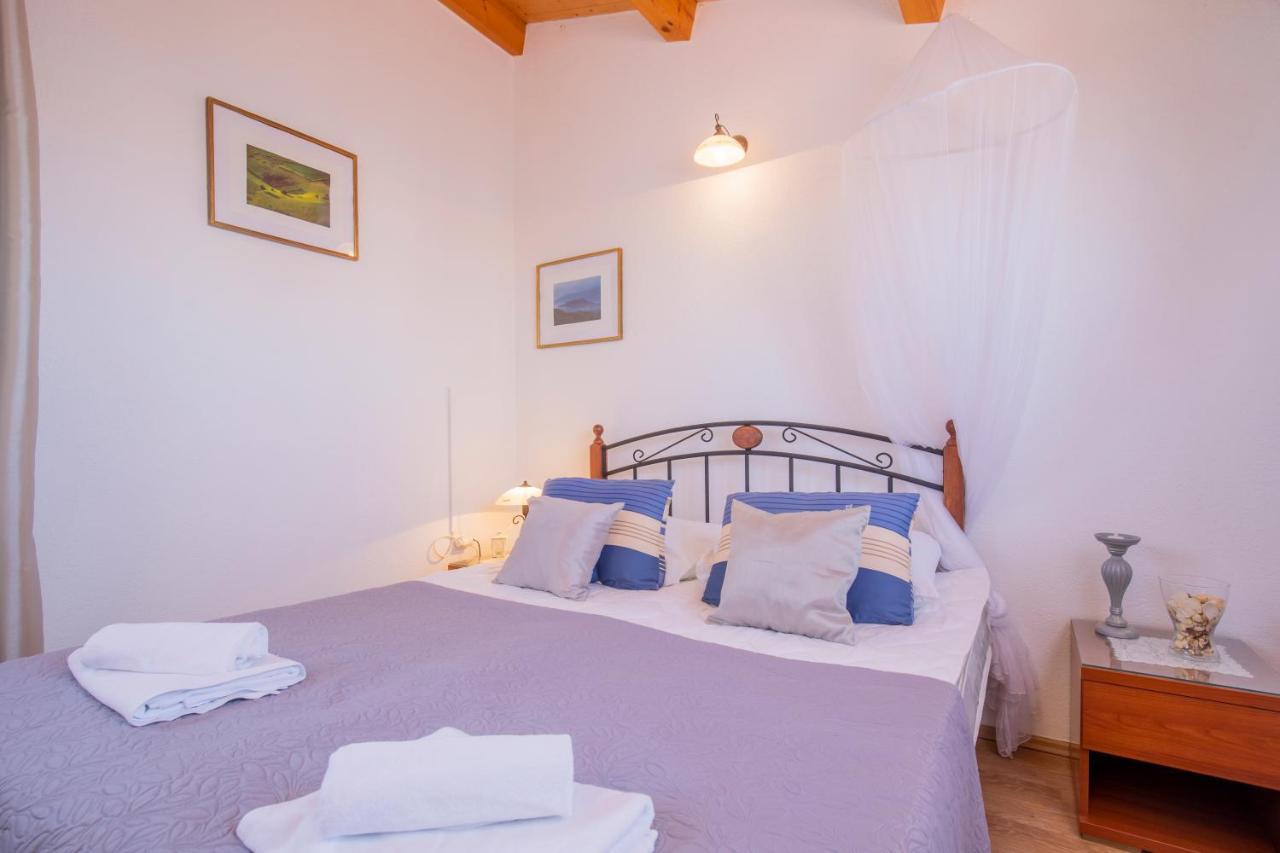 Apartment Aldo Sea View Pula
